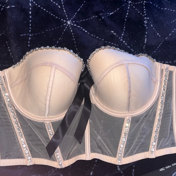 VS Dream Angel Corset 36D - Picture 9 of 15